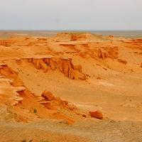 Bayanzag flaming cliffs