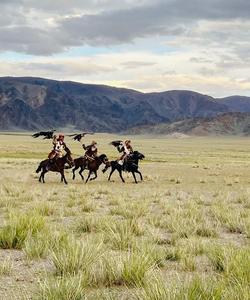 Eagle hunters 