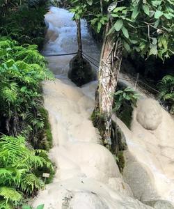 Sticky waterfall 