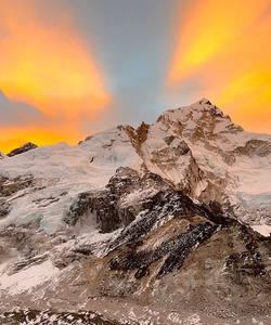 Everest Trekking