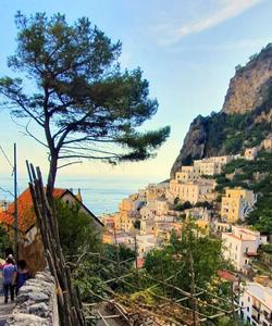 Walking tour in Italy