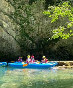 Mrežnica River kayaking excursion