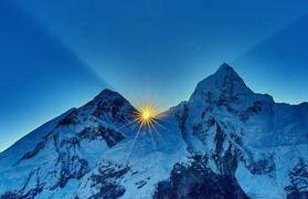 Everest Trekking